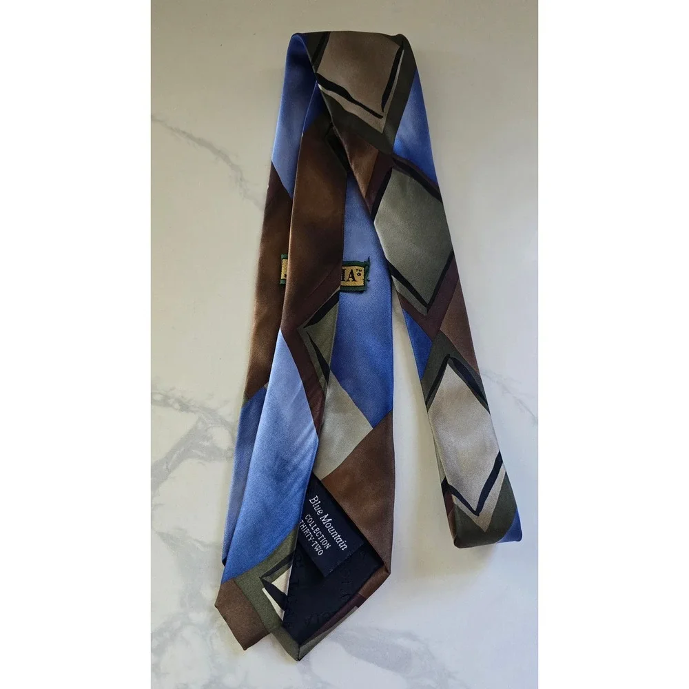 J Garcia Blue Mountain Collection 32 Silk Tie Geometric Diamond Blue Brown 1996